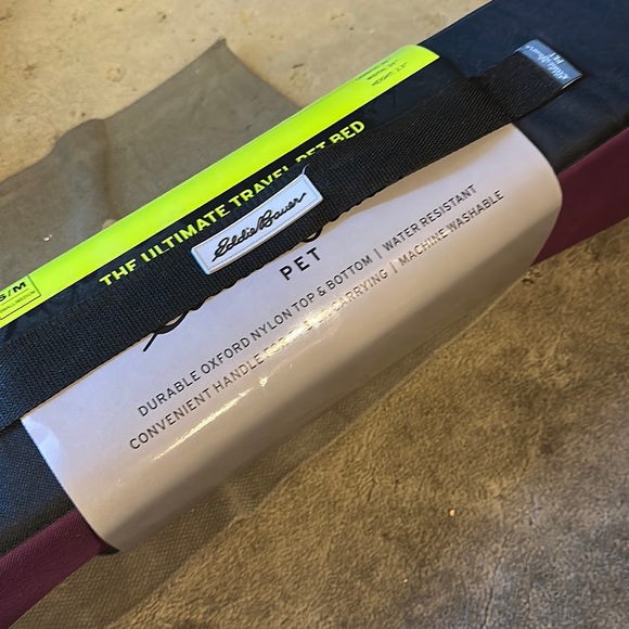 Eddie Bauer Dog Nip The Ultimate Traveling Pet Bed By Eddie Bauer